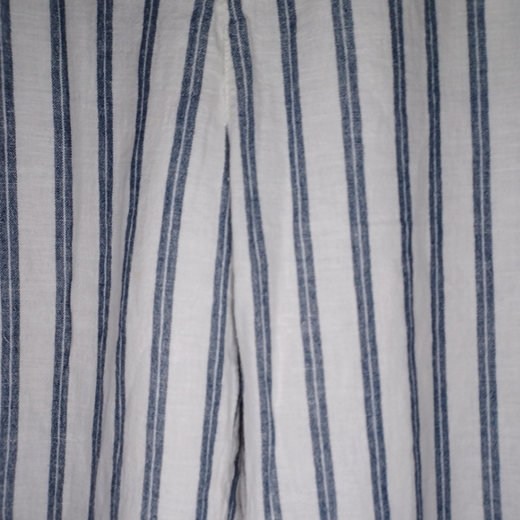 American Eagle striped pull-on cropped high rise pants - Picture 4 of 10